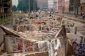 Politik: Demolishion of Berlin Wall