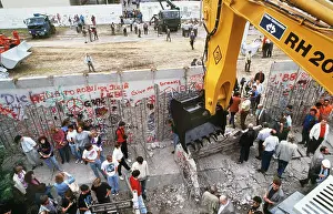 Bernauer: Demolition of Berlin Wall