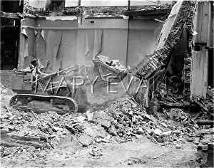 Demolishing: DEMOLITION WORKS