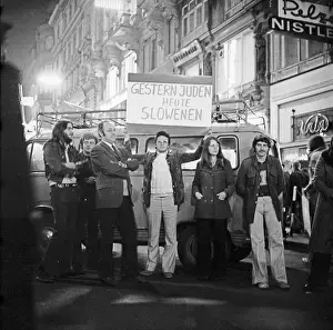 Slovenes: Demonstration