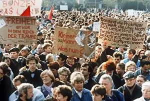 Kleiner: Demonstration in Berlin 1990
