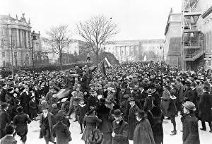 Hedwig: Demonstration of the Christian People's Party in front of th