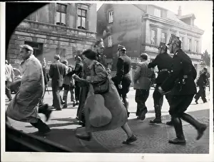 30000: Demonstration by communist youth organisation in Essen