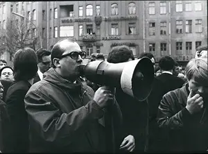 Loudspeaker: Demonstration after Dutschke assassination attempt, Berlin
