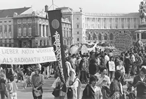 Heldenplatz: Demonstration against energy from nuclear power