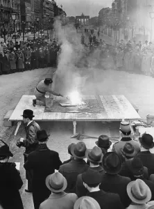 Extinguish: Demonstration of extinguishing firebombs in Berlin, 1941