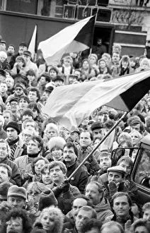 Toppled: Demonstration - general strike - Wenceslas Square
