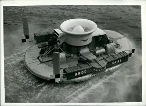 Eventual: Demonstration of Hovercraft on River Thames, London