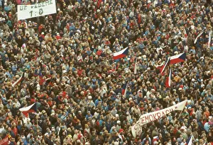 Petr: Demonstration - Letna plain - flags