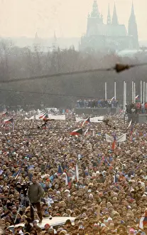 Letna: Demonstration - Letna plain - Prague - general view