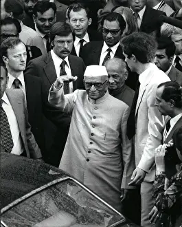 Southall: Demonstration in London on arrival of PM Desai of India