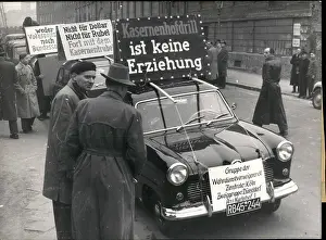 Resisters: Demonstration against military service, Dusseldorf