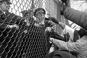 Clash: Demonstration against nuclear weapons components