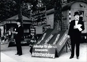 Traps: Demonstration against nuclear weapons, Frankfurt
