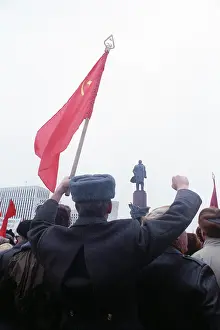 Demand: Demonstration in Oktyabrskaya Square, 1991