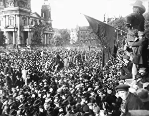 Independents: Demonstration against peace terms in 1919