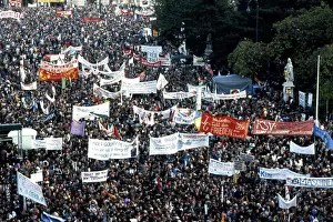 Rathausplatz: Demonstration for peace in Vienna