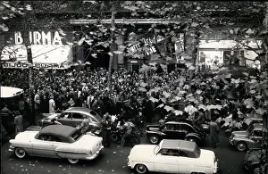 Lopera: Demonstration at the Place de l'Opera, Paris