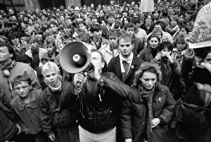 Toppled: Demonstration - protest - Czechoslovak Radio