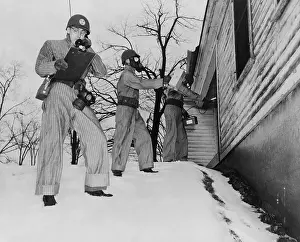 Schenectady: Demonstration of radiation detection by technicians