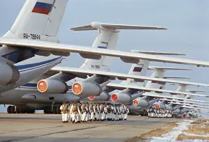 Prepare: Demonstration of regimental training of air forces