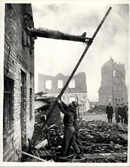 Gwilym: Demonstration of rescue work by Home Office, Epsom, Surrey