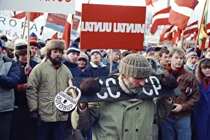 Thousand: Demonstration in Riga, 1991