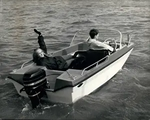 Hence: Demonstration of unsinkable boat, River Thames, London