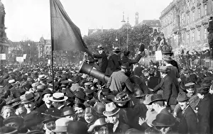 Repressed: Demonstration of the USPD in front of the Berlin Palace, 191