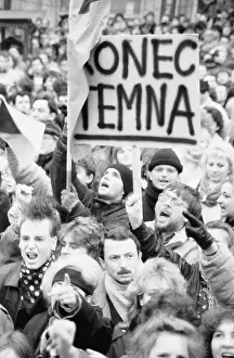 Toppled: Demonstration - Wenceslas Square