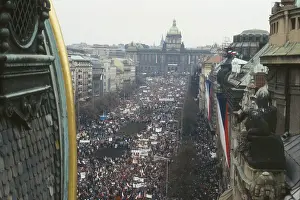 Hejzlar: Demonstration - Wenceslas square - general strike
