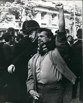 Reds: Demonstrations