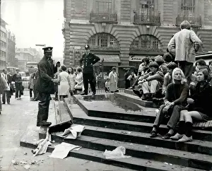 Hippies: Demonstrations