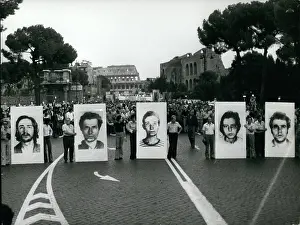 Condamned: Demonstrations