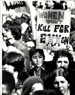 42nd: Demonstrations