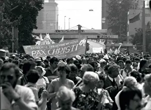 5000: Demonstrations