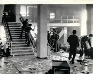 Akrotiri: Demonstrators ransack British Council in Cyprus