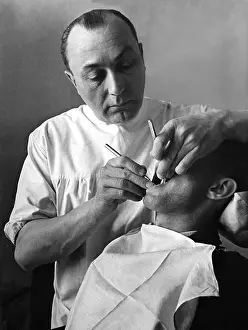 Dentist: Dentist, 1935