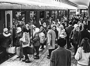 Westbahnhof: Departure to school ski course 1970