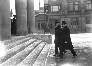 Constitution: Deputies on the way to the National Assembly, 1919