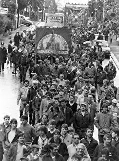 Chesterfield: Derbyshire miners march 1984