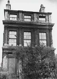 Detached: Derelict house