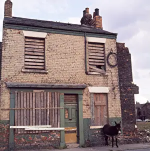 Decline: Des Res with Donkey Parking 2. Middlesbrough 1970s