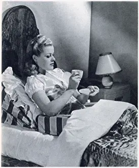 Dunlopillo: Design ideas for the bedroom, 1940
