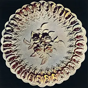 John Maclellan: Designs for Cake Tops, Shell Scroll Border Design