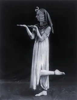 Desiree: Desiree Lubowska, dancer and head of a dance ?