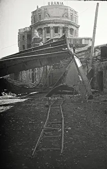 Observatories: Destroy Aspernbrucke and Urania