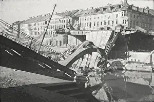 Dilapidation: Destroy bridge in 1945