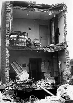 Zeppelins: Destroyed apartment building in Paris, 1917