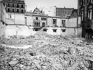 Able: Destroyed barrack Montana in Madrid, 1936